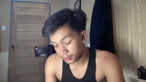 hotasian_jerome online show from 04.19.26