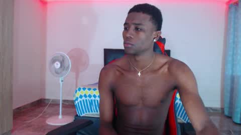 Snapshot of hotblacks07 chatting on 09.22.25 rivas online show from 09.22.25