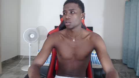 Snapshot of hotblacks07 chatting on 09.23.25 rivas online show from 09.23.25