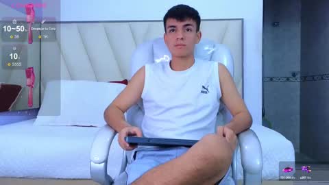 hotboy21_ online show from 09.12.25