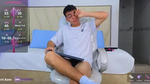 hotboy21_ online show from 11.19.25