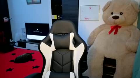 Hotboyshorny online show from 04.28.26