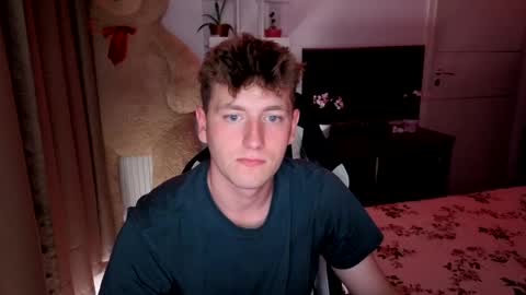 Snapshot of hotboyshorny chatting on 07.18.26 Hotboyshorny online show from 07.18.26