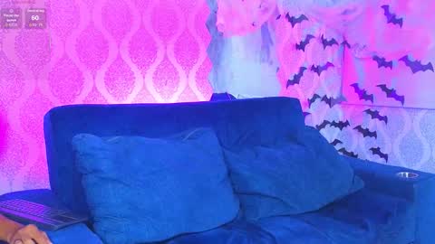 hotcouple_222 online show from 10.20.25