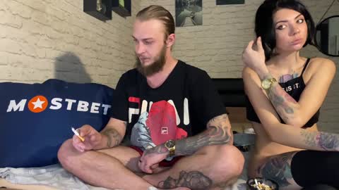 YounHotCouple online show from 12.17.24