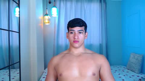 Snapshot of hotcrew_ chatting on 11.20.25 Hussain aaron and Ekko online show from 11.20.25