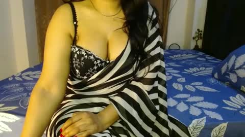 Snapshot of hoteliza6 chatting on 02.11.25 Eliza i dont show face in any show online show from 02.11.25