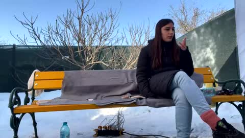 Anna online show from 02.20.25