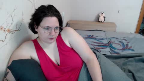 Snapshot of hotfiremommy chatting on 02.04.25 LimonkaFire online show from 02.04.25