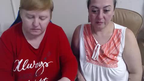 Snapshot of hotfiremommy chatting on 10.29.25 LimonkaFire online show from 10.29.25