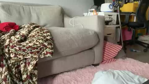 Snapshot of hotgirlbigbutt chatting on 03.18.26 hotgirlbigbutt online show from 03.18.26