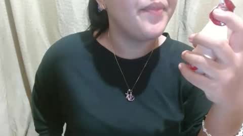 hotiemorenagurl18 online show from 09.16.25