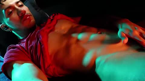 Hotlatinking online show from 02.11.25