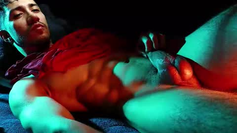 Hotlatinking online show from 12.21.25