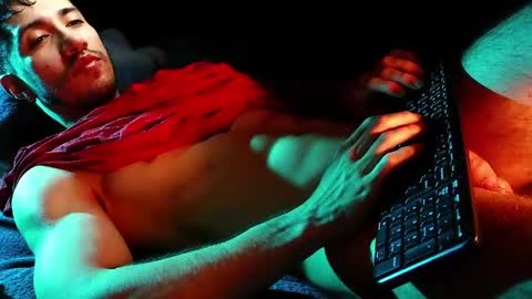 Hotlatinking online show from 05.16.26