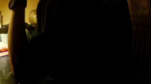 Snapshot of hotleopold chatting on 12.26.24 hotleopold online show from 12.26.24