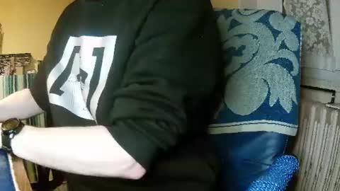 Snapshot of hotleopold chatting on 02.24.25 hotleopold online show from 02.24.25