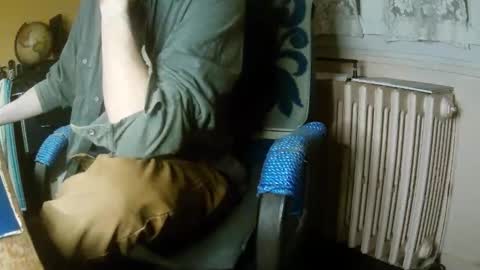 Snapshot of hotleopold chatting on 11.28.25 hotleopold online show from 11.28.25