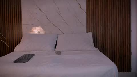 Snapshot of hotlovestory chatting on 04.11.26 hotlovestory online show from 04.11.26