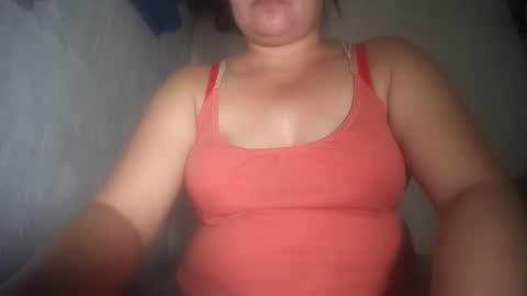 Snapshot of hotmatureladyxxx chatting on 12.15.24 hotmatureladyxxx online show from 12.15.24