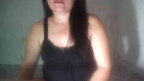 Snapshot of hotmatureladyxxx chatting on 12.17.24 hotmatureladyxxx online show from 12.17.24