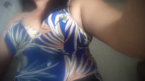 Snapshot of hotmatureladyxxx chatting on 12.24.24 hotmatureladyxxx online show from 12.24.24