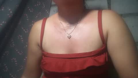 Snapshot of hotmatureladyxxx chatting on 11.17.25 hotmatureladyxxx online show from 11.17.25