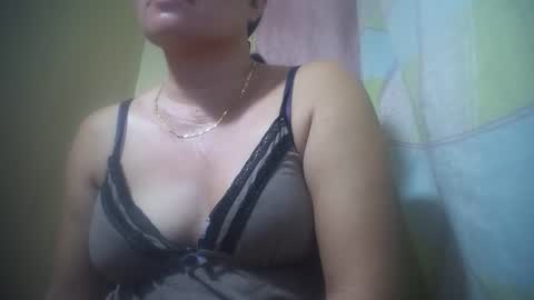 Snapshot of hotmatureladyxxx chatting on 11.21.25 hotmatureladyxxx online show from 11.21.25