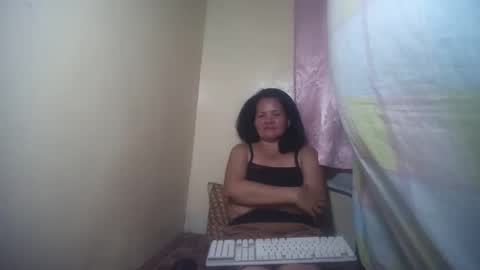 Snapshot of hotmatureladyxxx chatting on 11.23.25 hotmatureladyxxx online show from 11.23.25