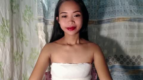 Snapshot of hotmom_gia chatting on 02.07.25 hotmom_gia online show from 02.07.25