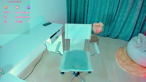 Snapshot of hotsecretary2 chatting on 02.01.26 hotsecretary2 online show from 02.01.26