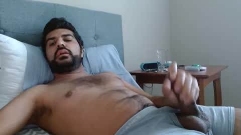 hotsexdude69 online show from 12.31.24