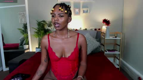 Hot Stella online show from 03.31.26