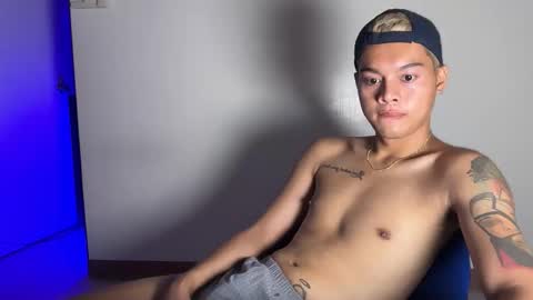 Snapshot of hotstuffph chatting on 03.26.26 C A R L I T O online show from 03.26.26