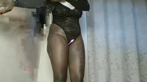 Amalia online show from 11.17.25