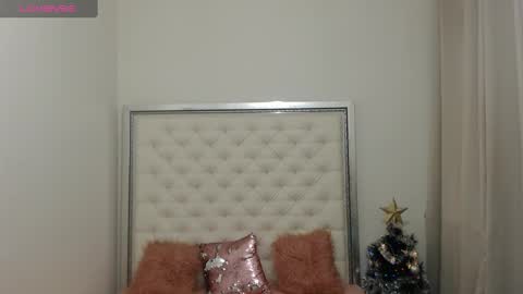 Eryka online show from 12.28.24