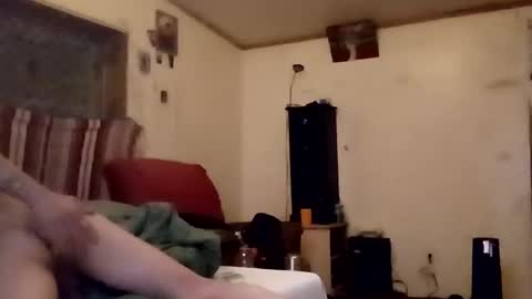 Snapshot of hottboiie chatting on 12.02.24 hottboiie online show from 12.02.24