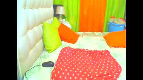 Snapshot of hottesa2019 chatting on 02.25.25 THEONE online show from 02.25.25