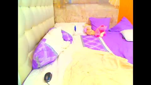 Snapshot of hottesa2019 chatting on 02.20.26 THEONE online show from 02.20.26