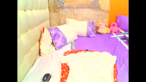 Snapshot of hottesa2019 chatting on 03.06.26 THEONE online show from 03.06.26