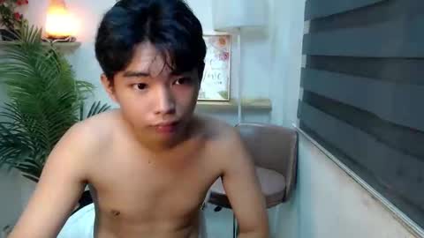 hottestloues online show from 04.19.26