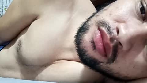 HottestPinoy32 online show from 05.11.26