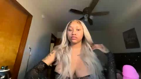 hottie940534 online show from 12.14.25