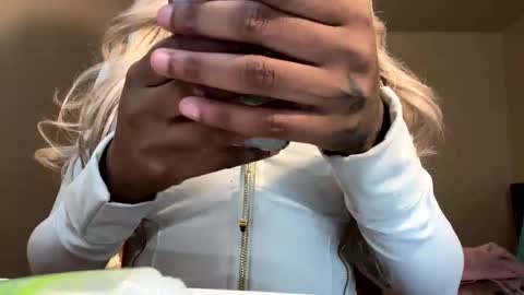 hottie940534 online show from 01.11.26