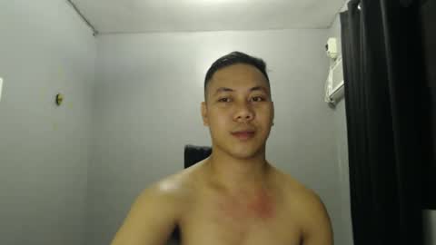 hottie_kyle69 online show from 05.30.26
