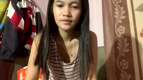 hottie_ptite online show from 11.24.25