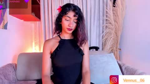 Snapshot of hottie_veronica chatting on 06.19.26 Veronica independent model online show from 06.19.26