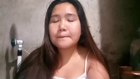 hottiecum27 online show from 03.16.26