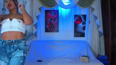 hotties_kittens18 online show from 12.03.25