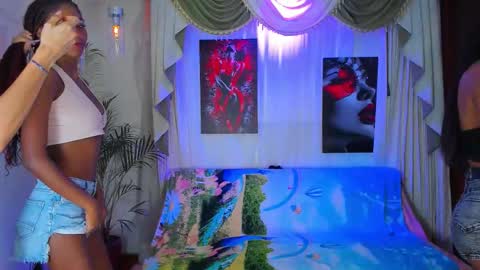 hotties_kittens18 online show from 12.05.25